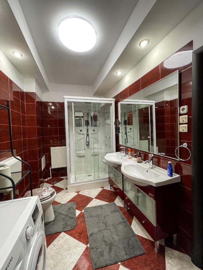 Central Apartment W/ Fire Place - Ground Floor 布加勒斯特 外观 照片