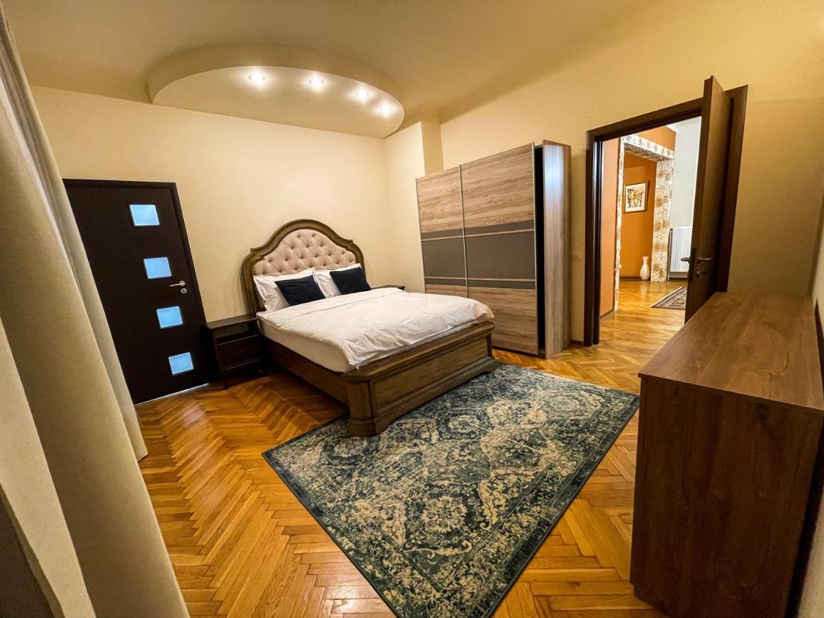 Central Apartment W/ Fire Place - Ground Floor 布加勒斯特 外观 照片